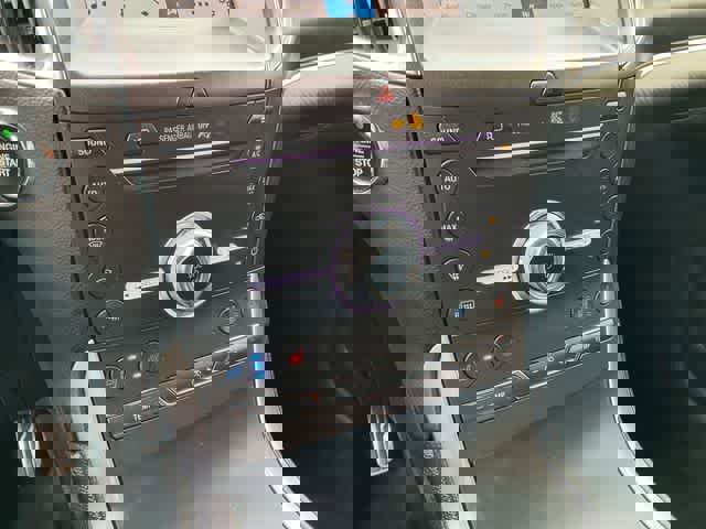 Used 2019 Ford Edge ST w/ Equipment Group 401A AWD/4WD image 24