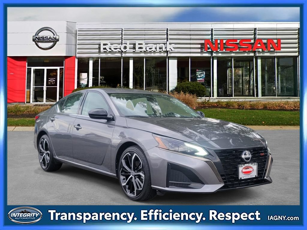 Used 2024 Nissan Altima 2.5 SR