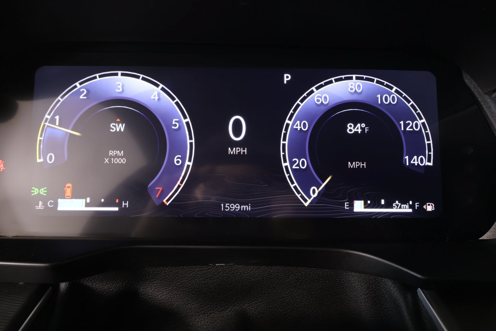 Used 2025 Jeep Grand Cherokee Altitude RWD image 4