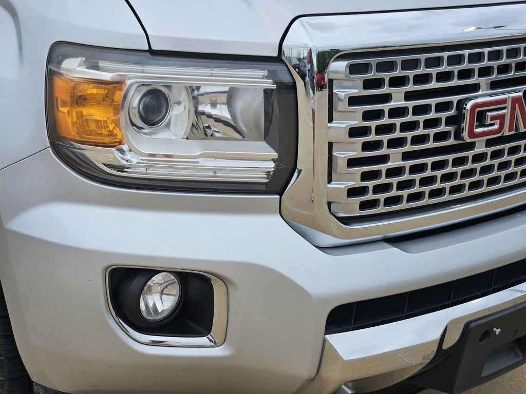 Used 2018 GMC Canyon Denali image 11