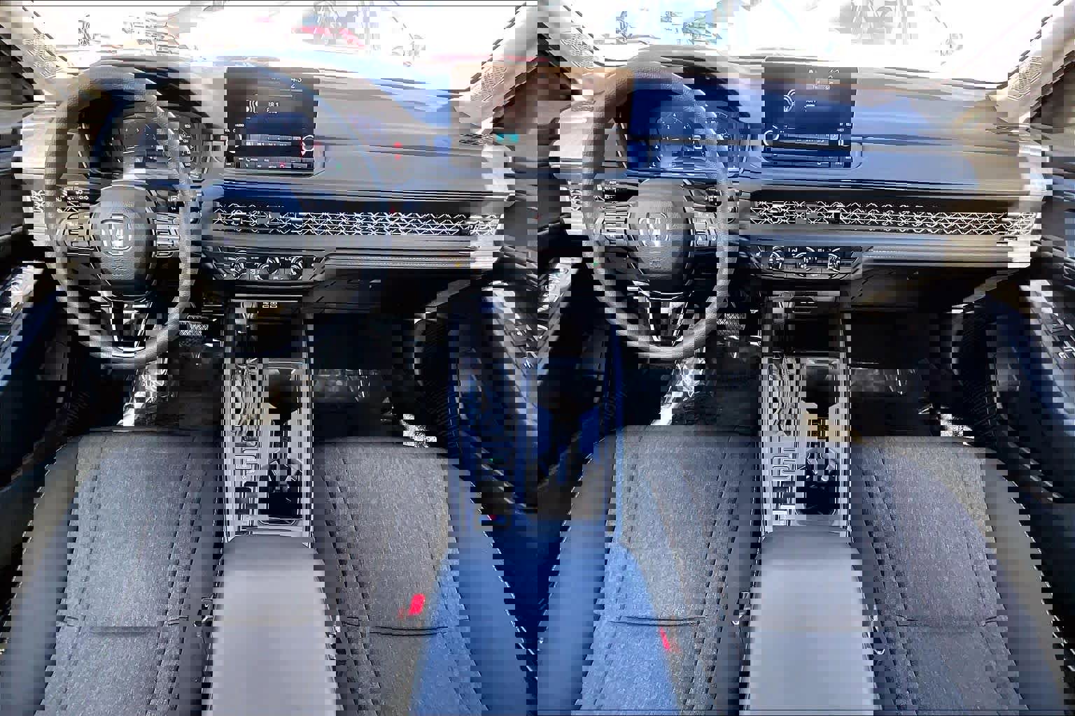 Used 2023 Honda Accord EX image 15