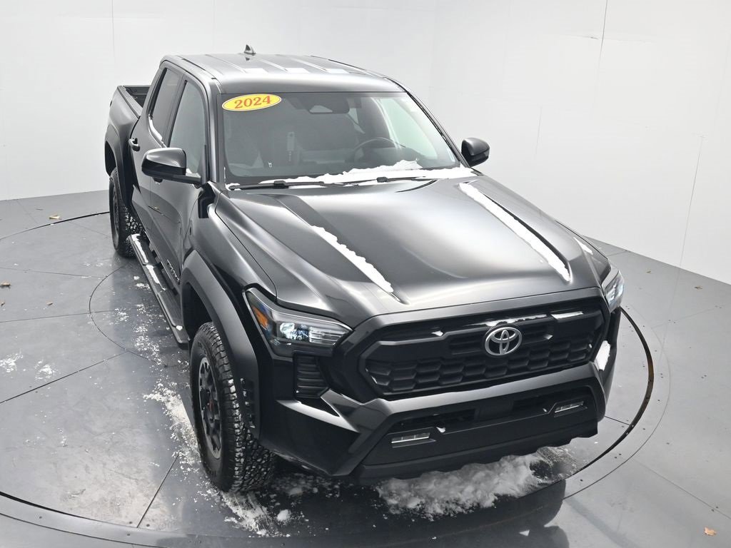 Used 2024 Toyota Tacoma TRD Off-Road image 41
