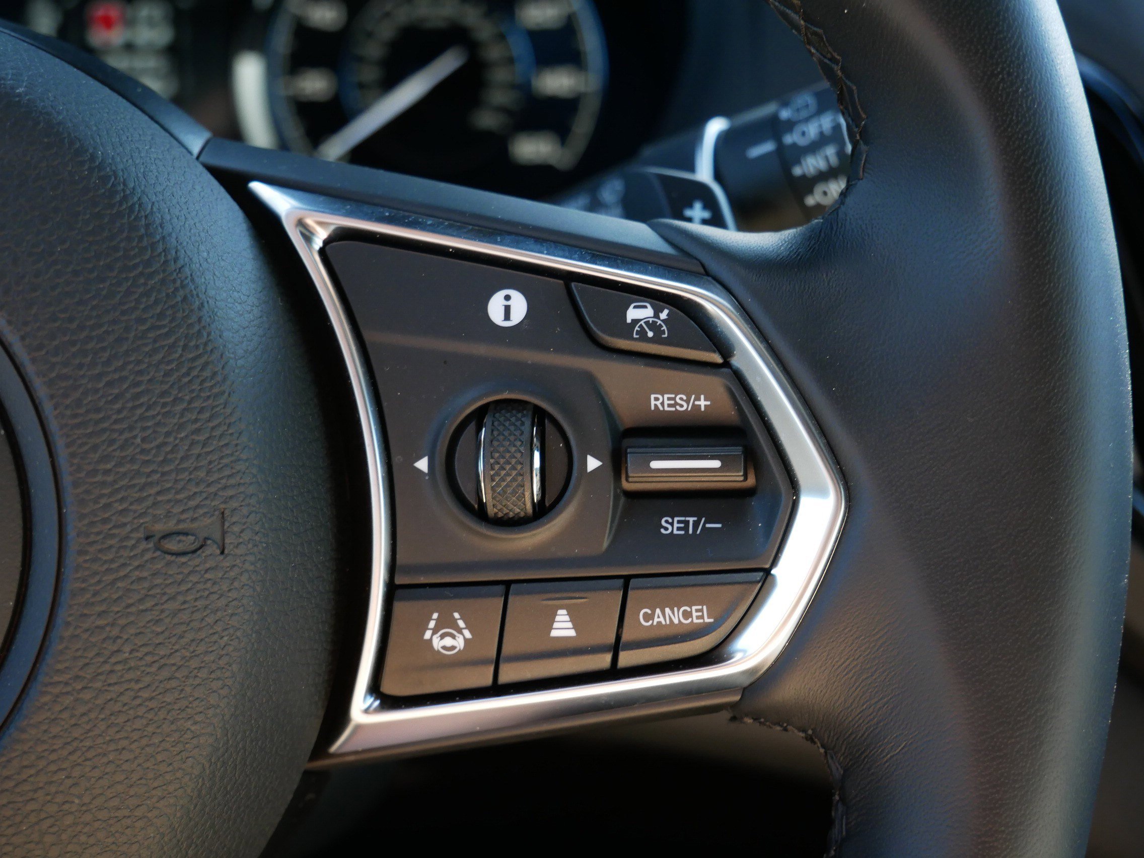 Certified 2025 Acura RDX SH-AWD image 29