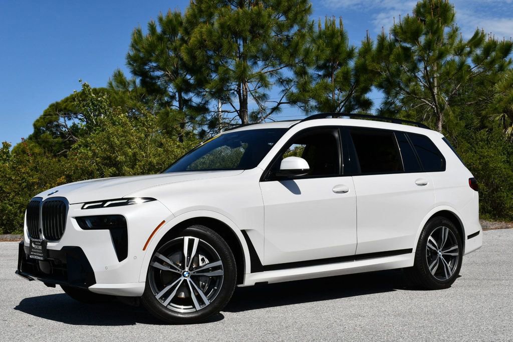 Used 2024 BMW X7 xDrive40i w/ M Sport Package video 2