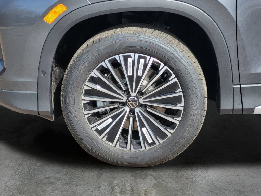 New 2026 Volkswagen Tiguan S AWD/4WD image 19