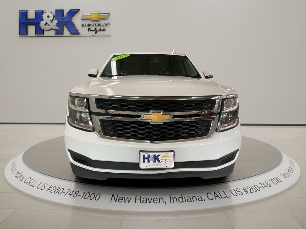 Used 2019 Chevrolet Suburban LT image 2