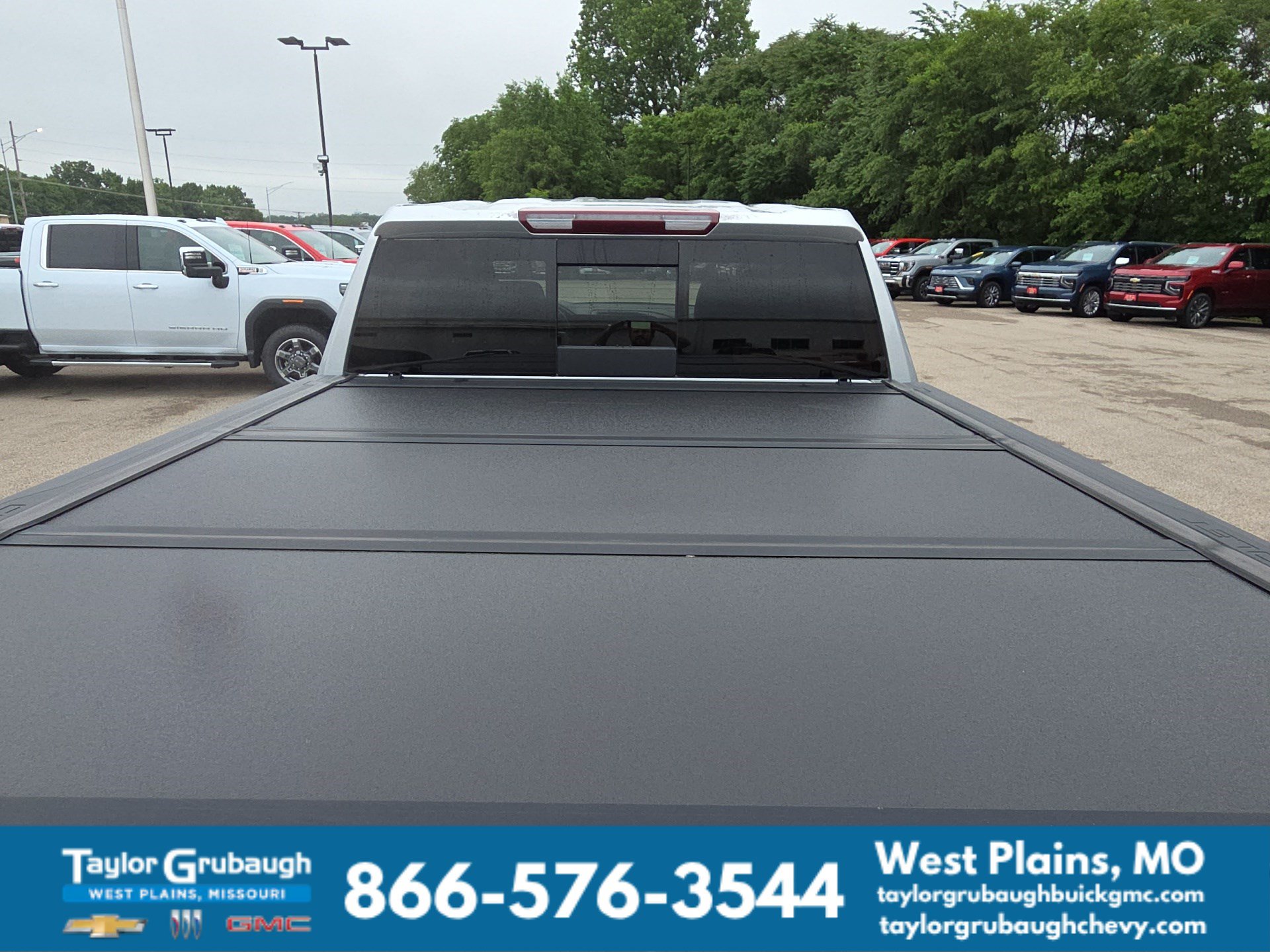 Used 2022 Chevrolet Silverado 1500 RST w/ Convenience Package II AWD/4WD image 8