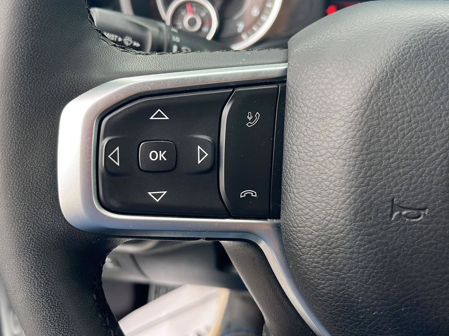 Used 2025 RAM 1500 Big Horn AWD/4WD image 11