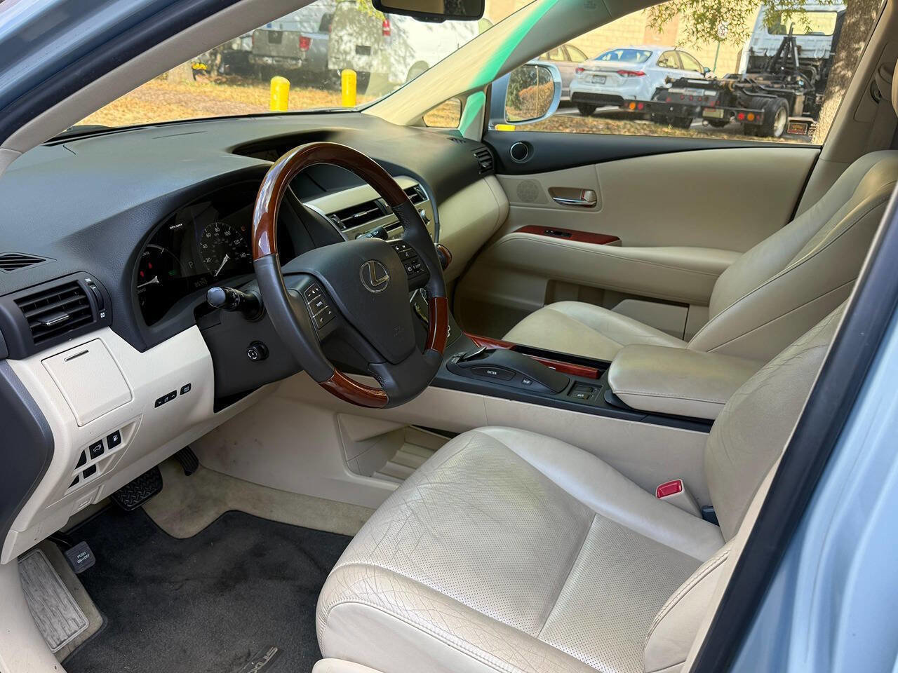 Used 2010 Lexus RX 450h AWD image 9