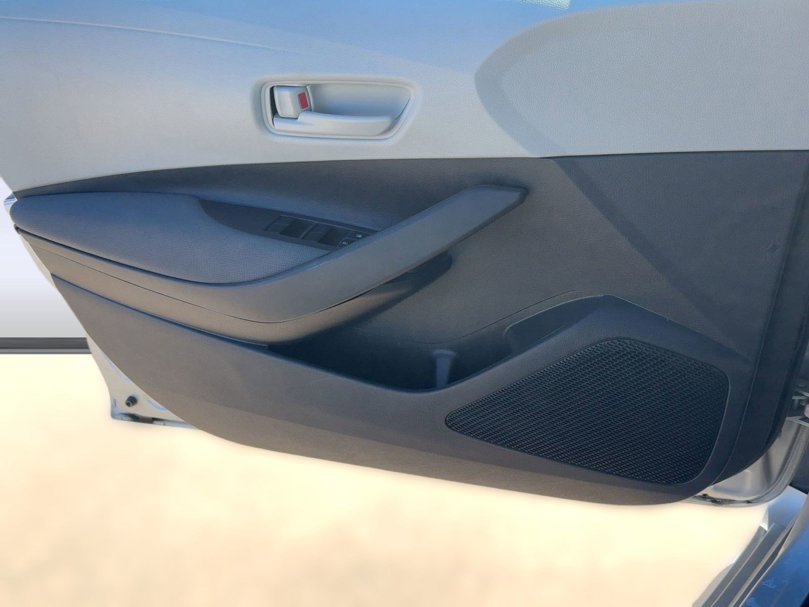 Used 2023 Toyota Corolla LE image 20