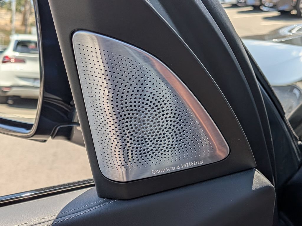 Certified 2025 BMW ALPINA XB7 AWD/4WD image 12
