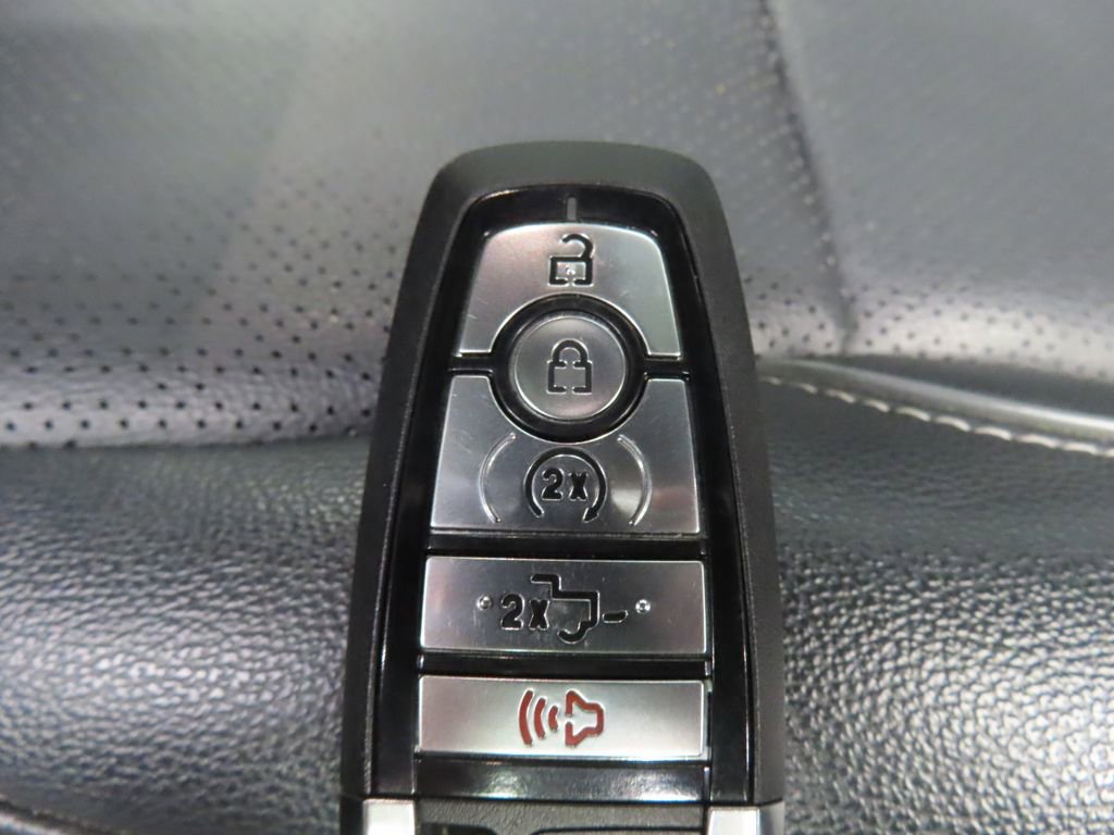 Used 2025 Ford F150 Lariat AWD/4WD image 56
