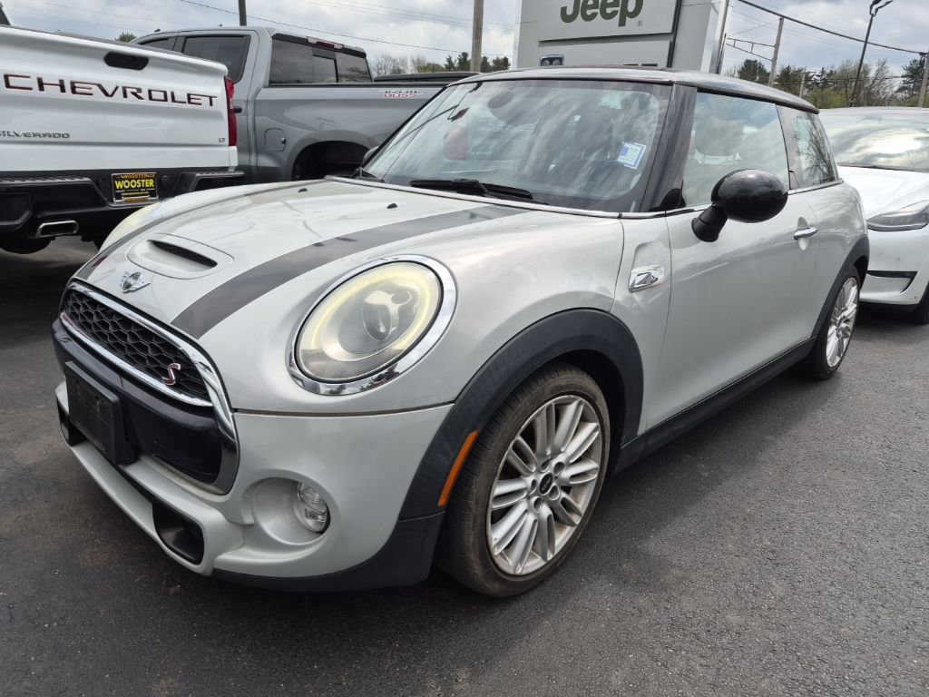 Used 2015 MINI Cooper S image 2