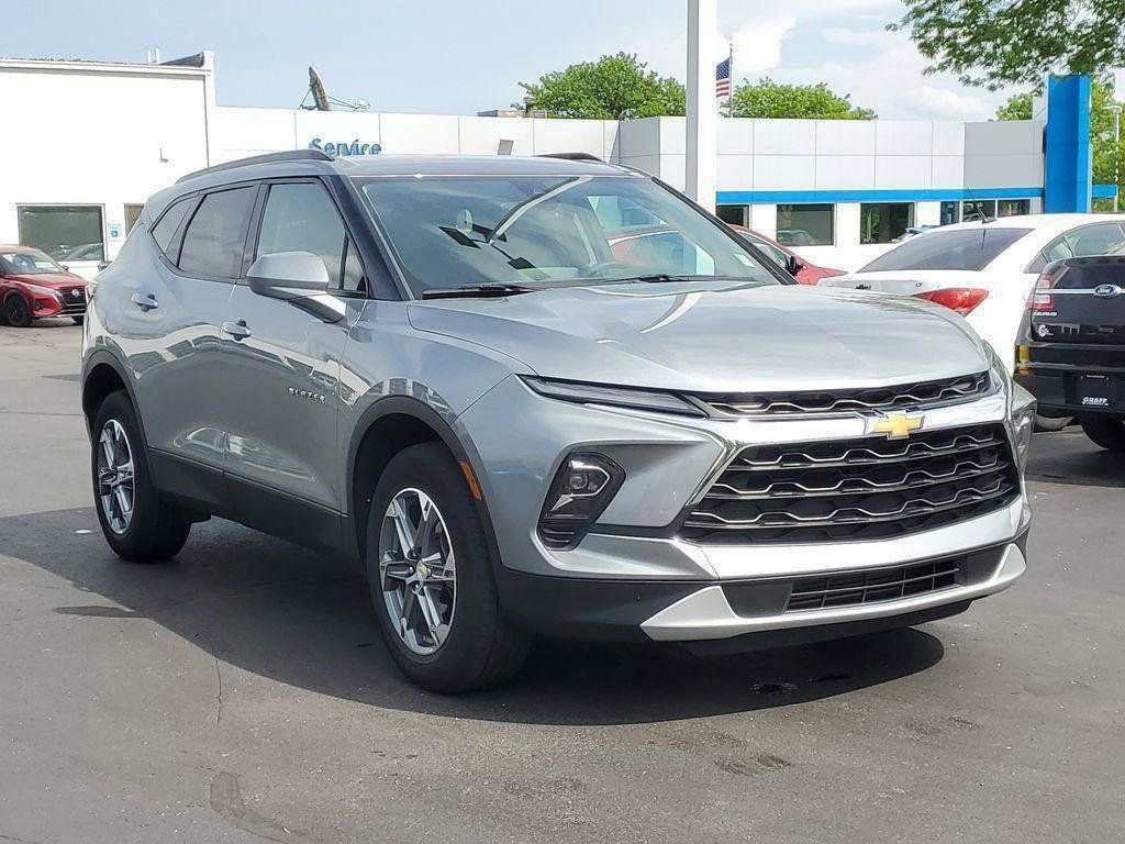 Certified 2023 Chevrolet Blazer LT w/ Convenience Package FWD image 2