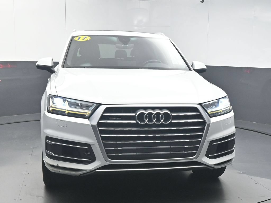 Used 2017 Audi Q7 3.0T Premium Plus w/ Premium Plus Package AWD/4WD image 3