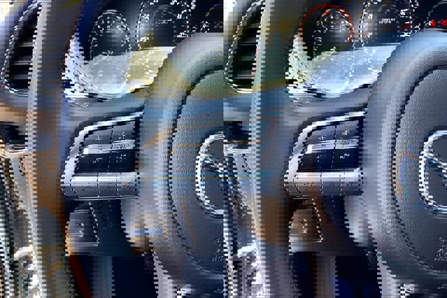 Used 2023 MAZDA MAZDA3 s image 23