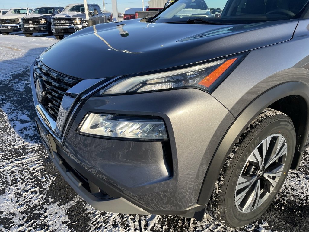 Used 2023 Nissan Rogue SV image 27