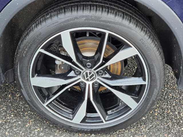 Used 2022 Volkswagen Tiguan SEL R-Line AWD/4WD image 16