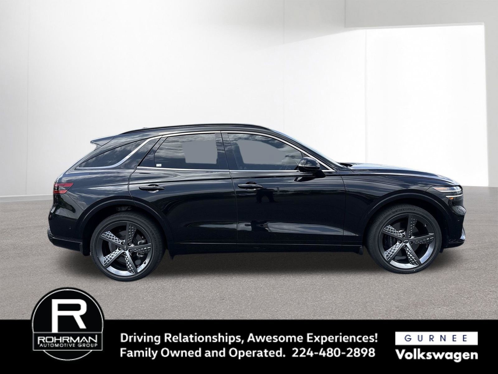 Used 2022 Genesis GV70 3.5T Sport w/ Sport Prestige Package AWD/4WD image 11