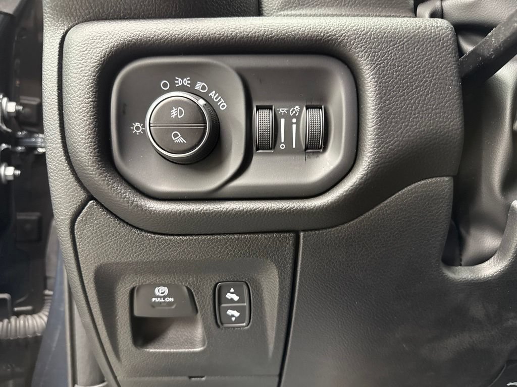 Used 2026 RAM 1500 Lone Star AWD/4WD image 23