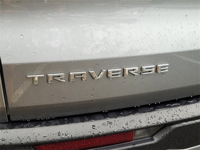 Used 2025 Chevrolet Traverse LT image 21