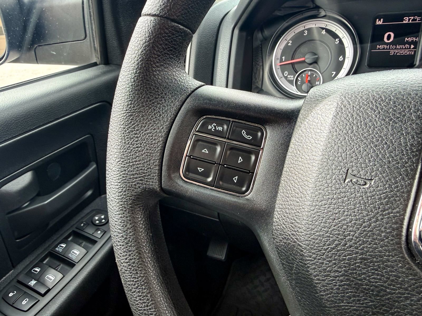 Used 2015 RAM 2500 Tradesman w/ Chrome Appearance Group image 26