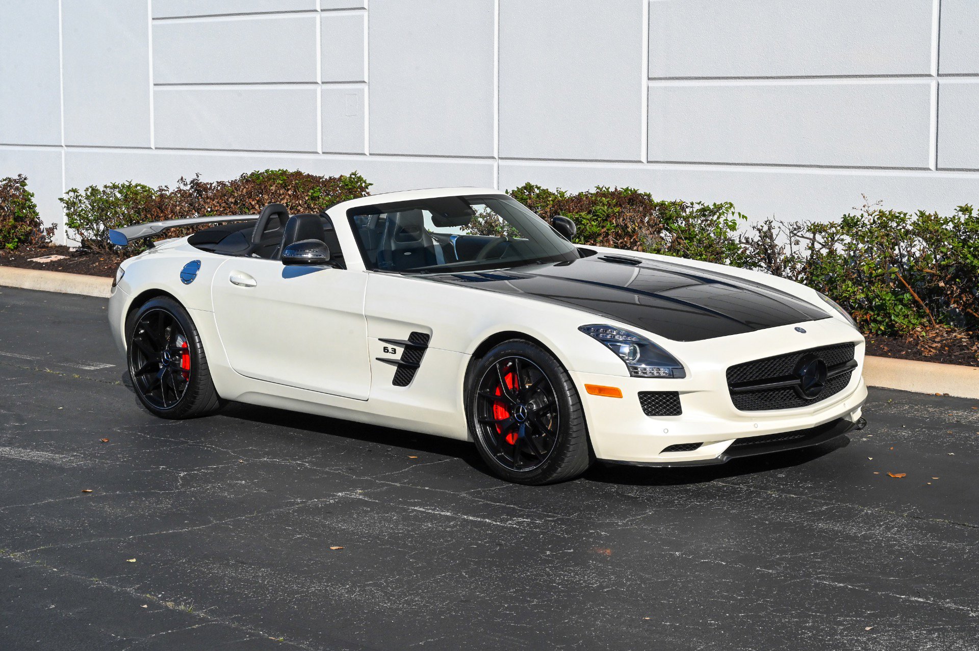 Used 2015 Mercedes-Benz SLS AMG GT Final Edition image 3