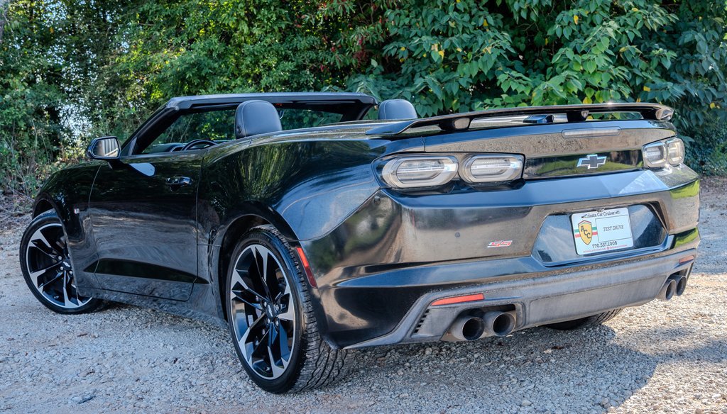 Used 2019 Chevrolet Camaro SS w/ LPO, Camaro Insignia Package RWD image 4