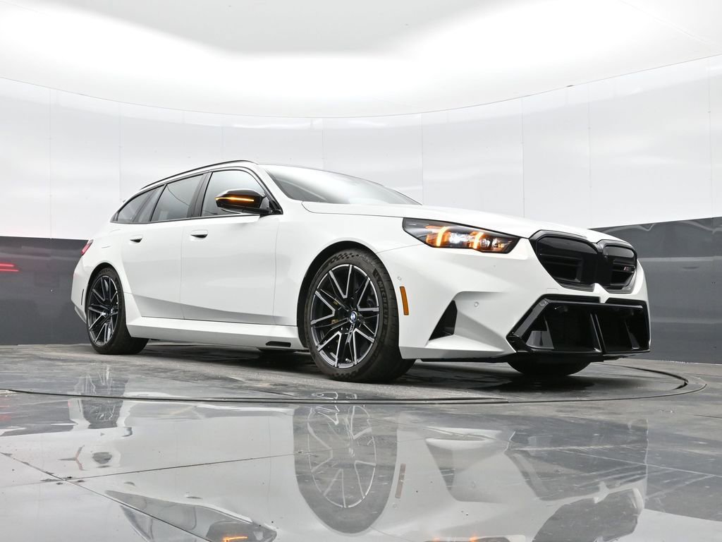 Used 2025 BMW M5 Touring w/ M Driver's Package image 40