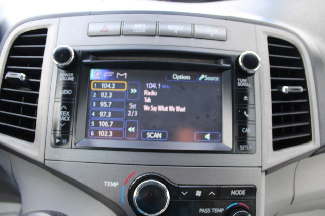 Used 2013 Toyota Venza LE FWD image 22