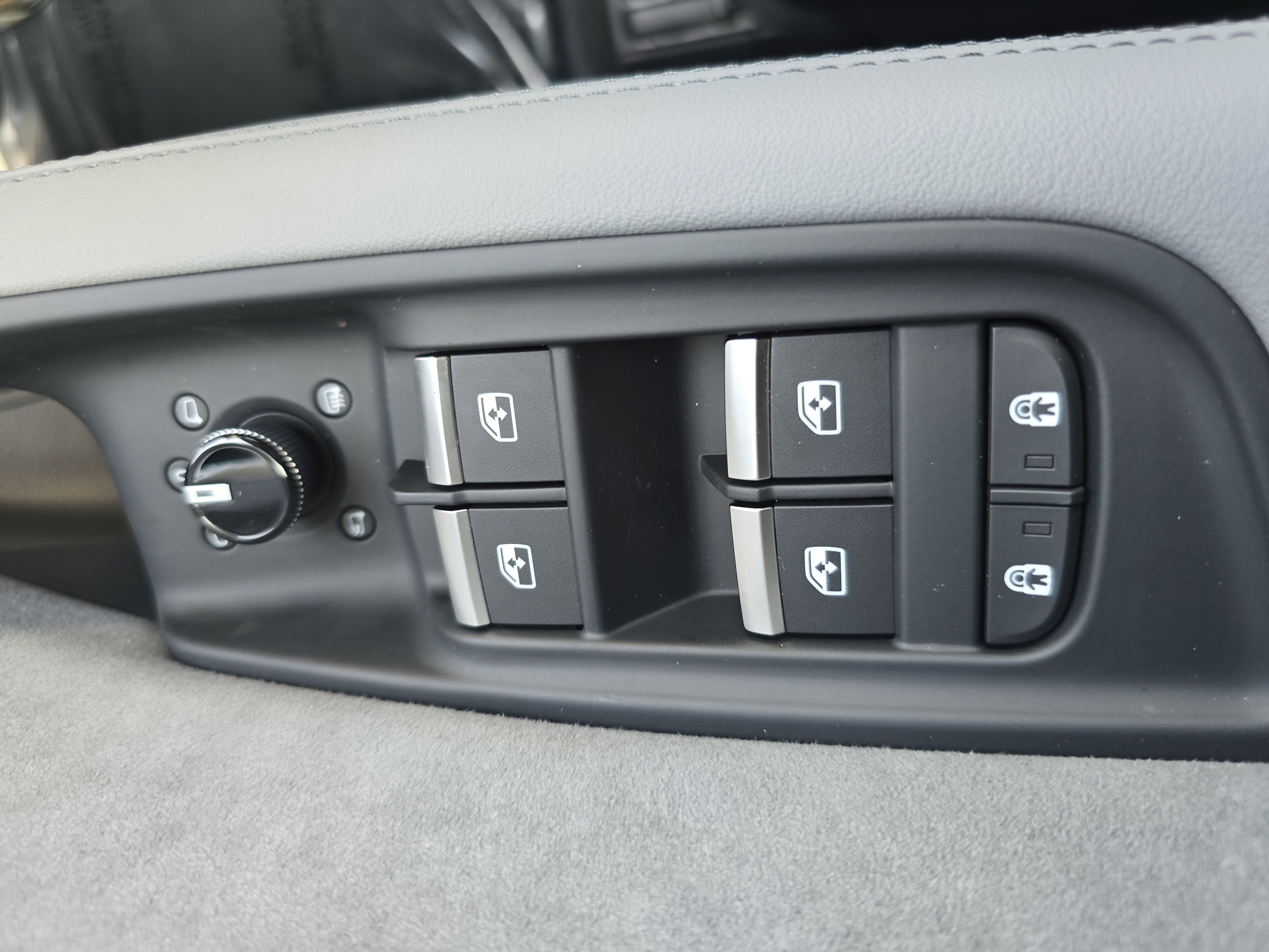 New 2025 Audi SQ8 Premium Plus image 26