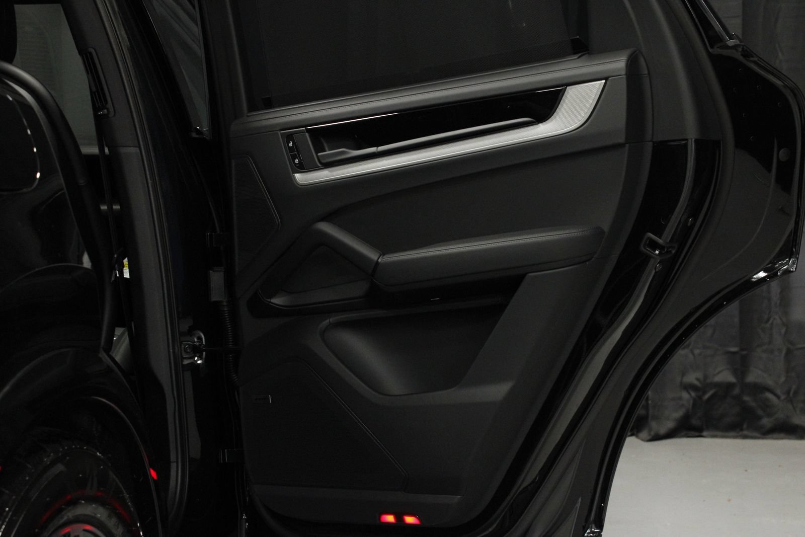 New 2026 Porsche Cayenne S AWD/4WD image 15