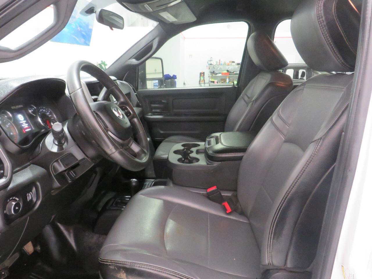 Used 2023 RAM 3500 Tradesman image 10