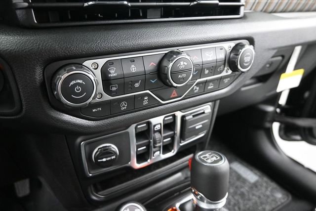 New 2026 Jeep Gladiator Sport AWD/4WD image 32