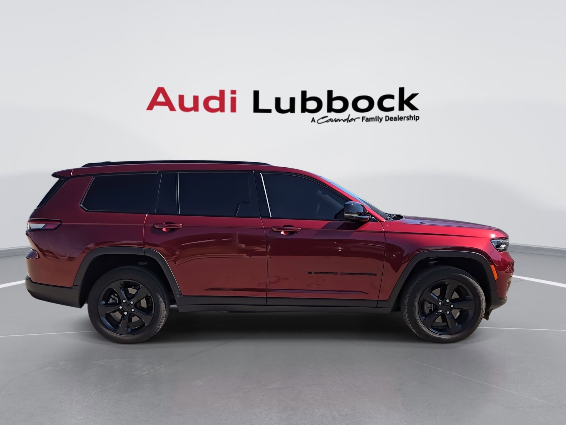 Used 2024 Jeep Grand Cherokee L Altitude AWD/4WD image 9