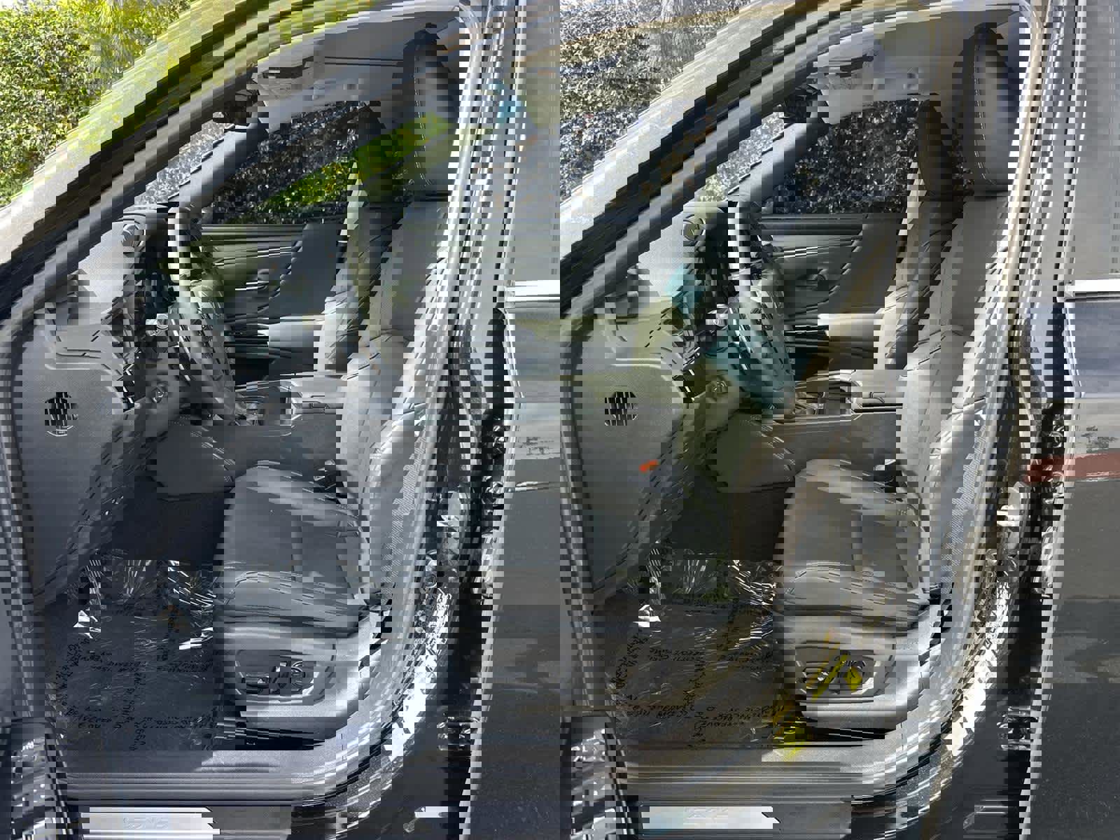 Used 2024 Lexus ES 300h w/ Premium Package image 11