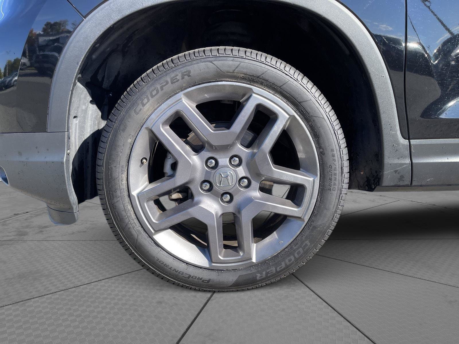 Used 2023 Honda Passport EX-L image 25