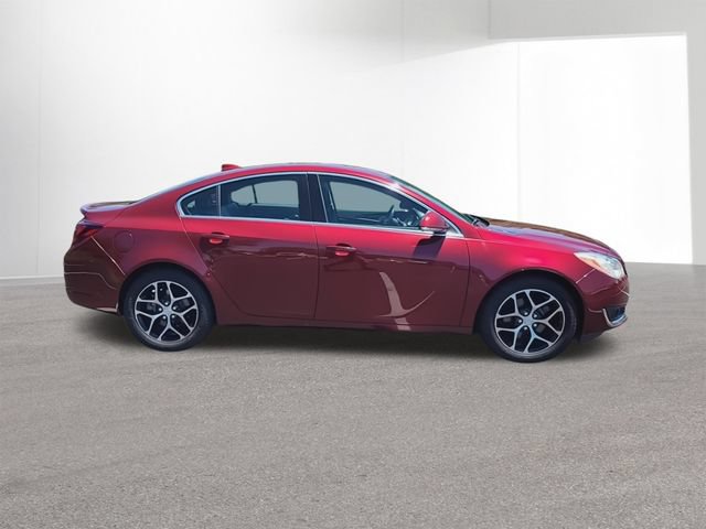 Used 2017 Buick Regal Sport Touring FWD image 10