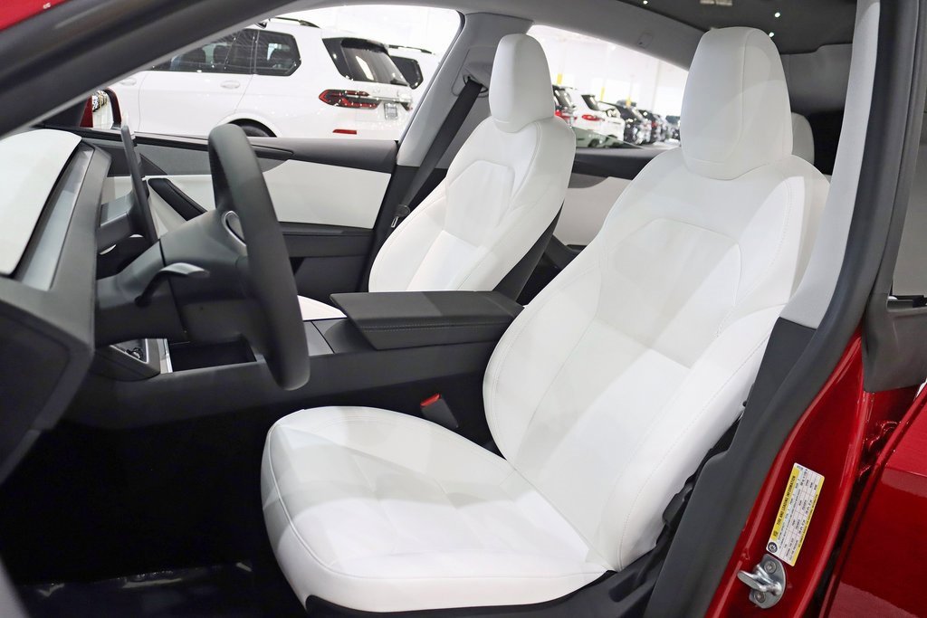 Used 2026 Tesla Model Y Long Range image 28