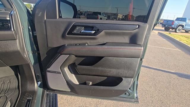 Used 2026 GMC Yukon AT4 Ultimate AWD/4WD image 13