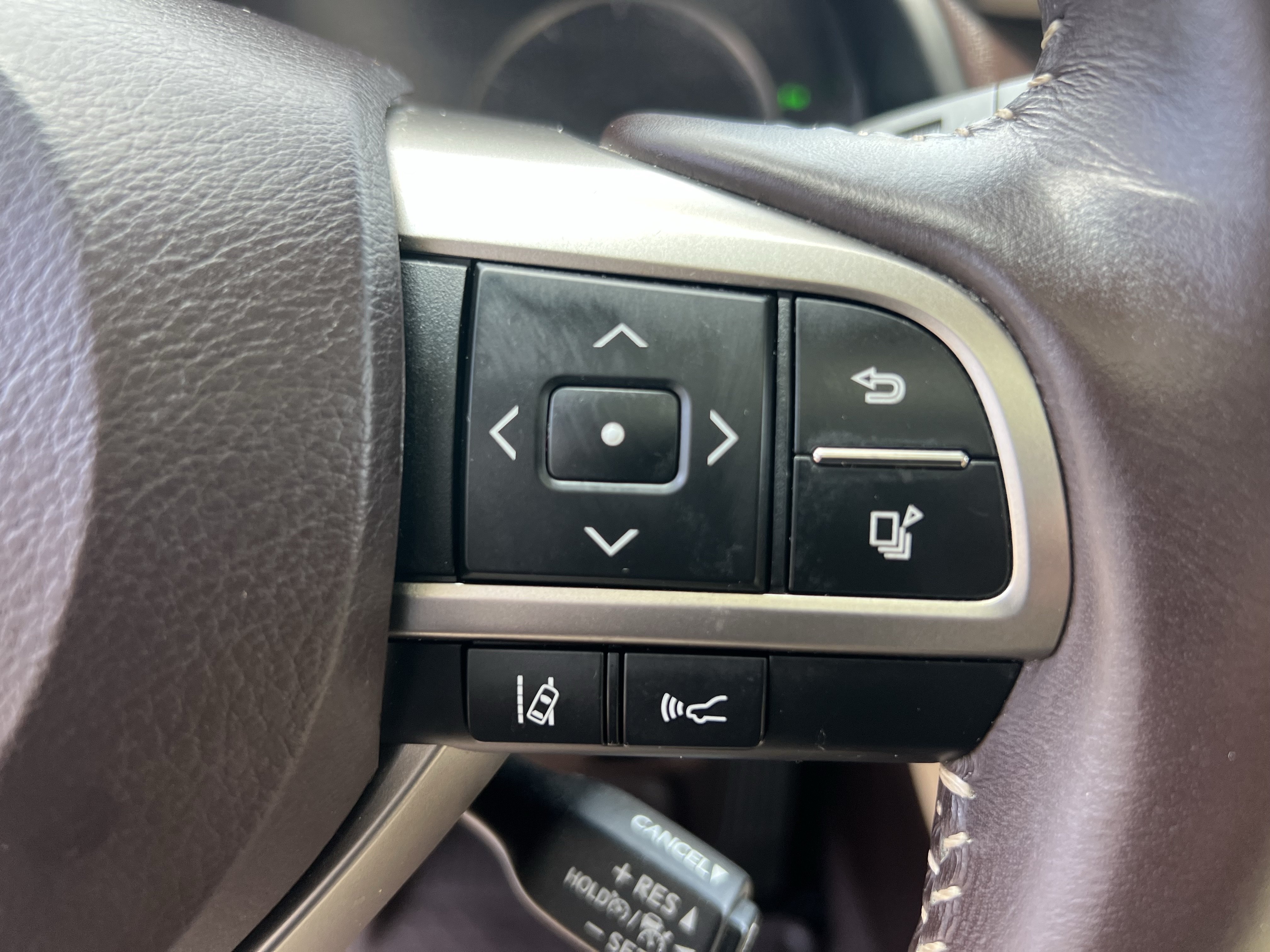 Used 2019 Lexus RX 350L AWD image 23