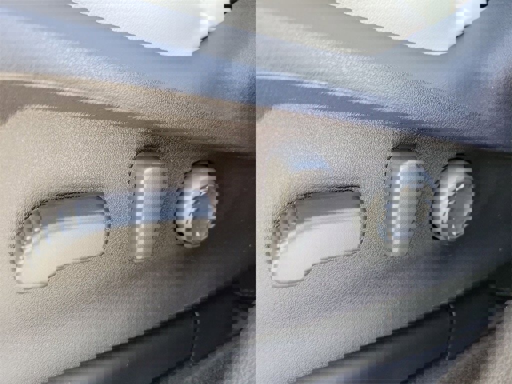 New 2026 Subaru Ascent Limited image 17