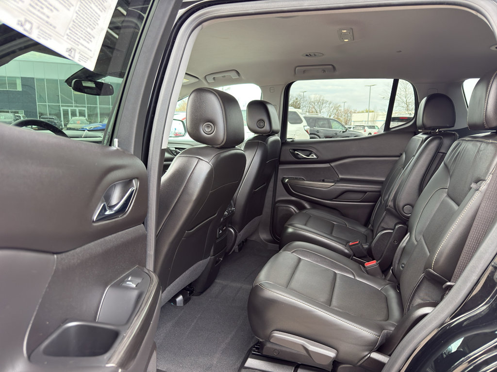 Used 2023 GMC Acadia SLT w/ Preferred Package AWD/4WD image 29