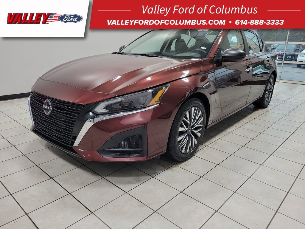 Used 2024 Nissan Altima 2.5 SV