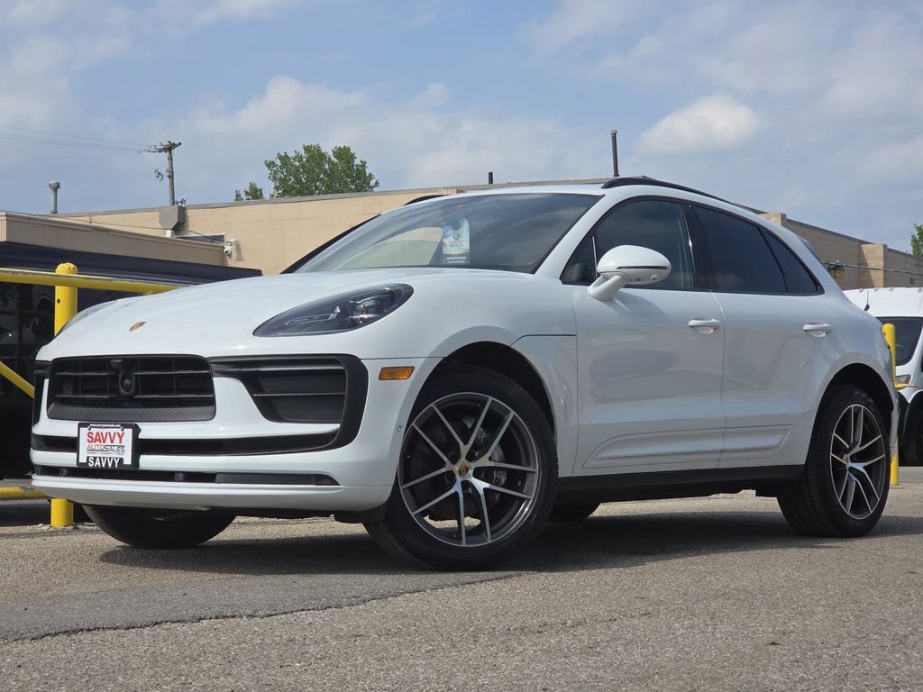 Used 2023 Porsche Macan Turbo AWD/4WD image 2