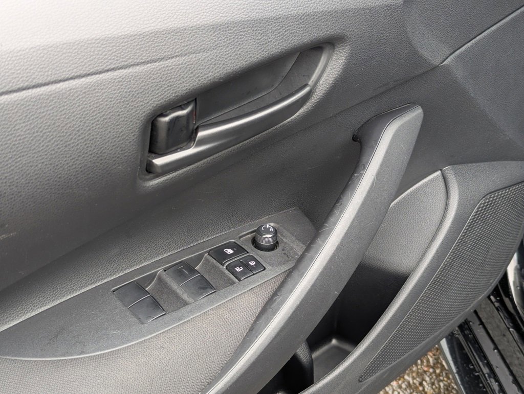 Used 2024 Toyota Corolla LE image 11