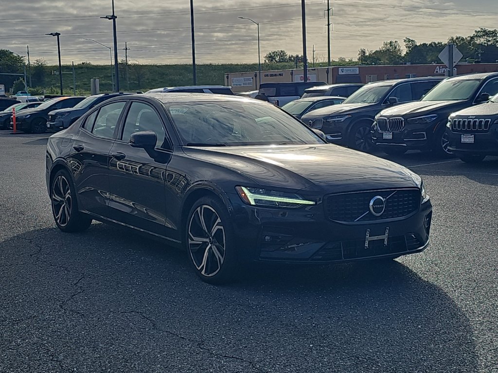 Used 2024 Volvo S60 B5 Core w/ Climate Package AWD/4WD image 1