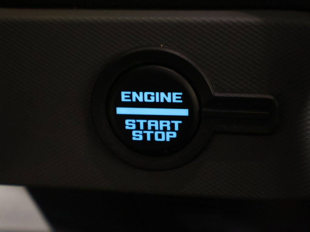 Used 2023 Ford Bronco 4-Door AWD/4WD image 35