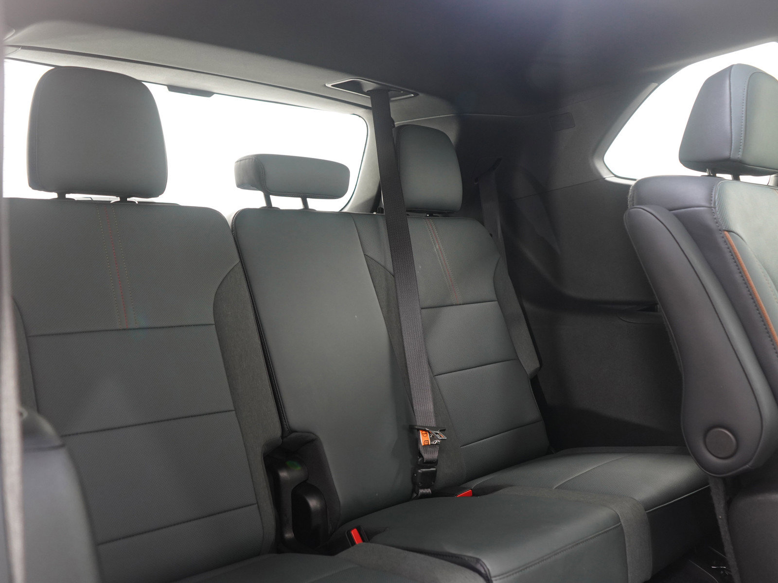 Used 2024 GMC Acadia AT4 w/ Super Cruise Package image 12