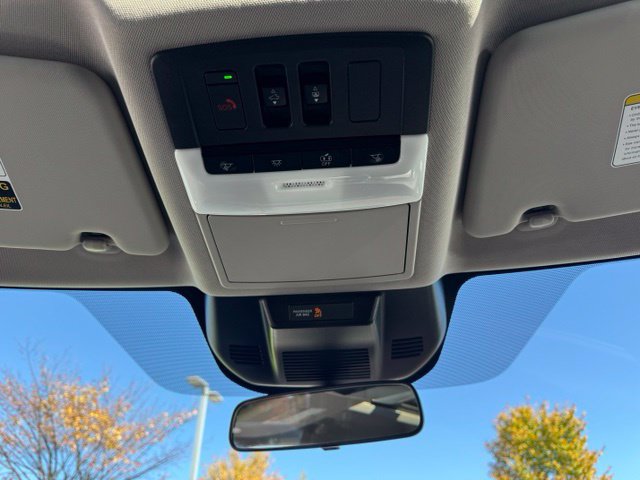Certified 2023 Nissan Rogue SV w/ SV Premium B Package AWD/4WD image 24